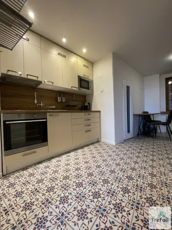 Pronájem bytu 1+1, Mělník, náměstí Míru, 49 m2