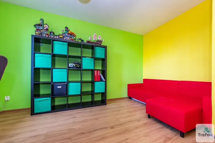 Prodej bytu 3+kk, Šestajovice, Komenského, 77 m2