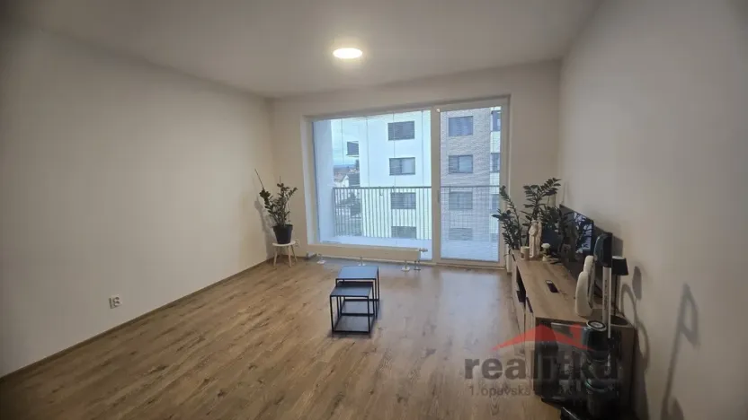 Pronájem bytu 1+kk, Opava, 42 m2