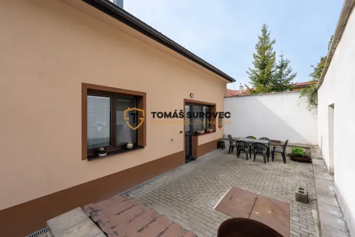 Prodej rodinného domu, Zlín, K Luhám, 277 m2