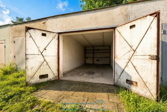 Prodej garáže, Znojmo, Kuchařovická, 19 m2