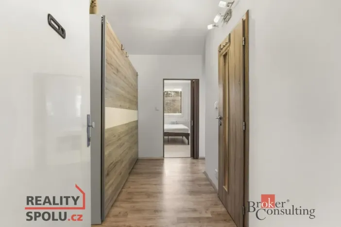 Pronájem bytu 2+kk, Praha - Suchdol, Stehlíkova, 48 m2