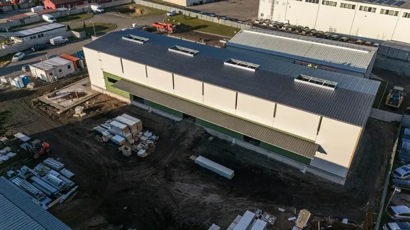 Pronájem skladu, Kolín, K Raškovci, 1785 m2