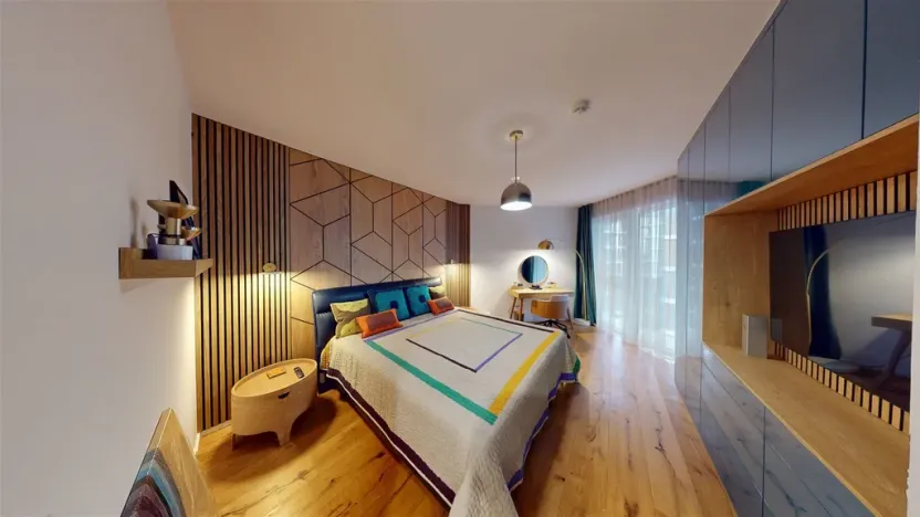 Pronájem garážového stání, Praha - Strašnice, Ramonova, 64 m2