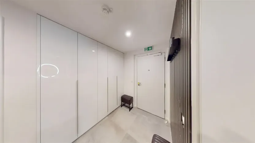 Pronájem garážového stání, Praha - Strašnice, Ramonova, 64 m2