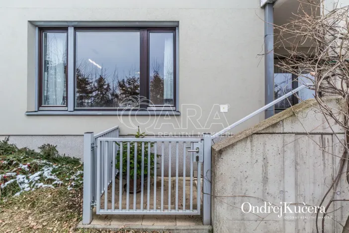 Pronájem bytu 4+kk, Praha - Dolní Chabry, K Beranovu, 188 m2