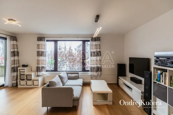 Pronájem bytu 4+kk, Praha - Dolní Chabry, K Beranovu, 188 m2