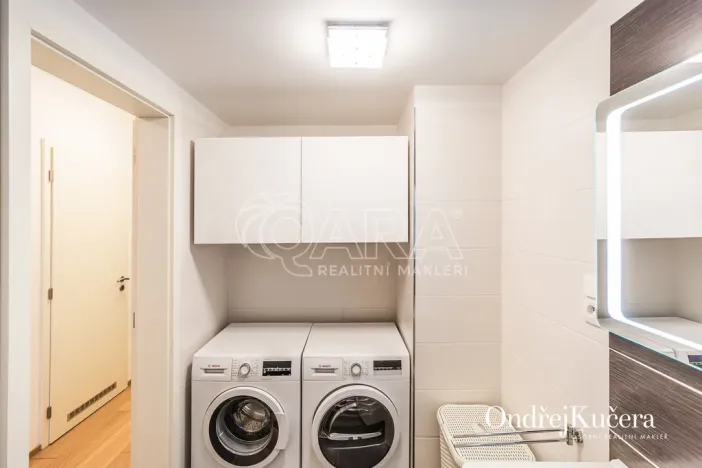 Pronájem bytu 4+kk, Praha - Dolní Chabry, K Beranovu, 188 m2