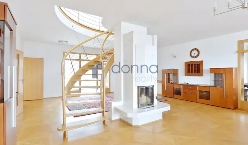 Pronájem vily, Praha, Nový Zlíchov, 839 m2