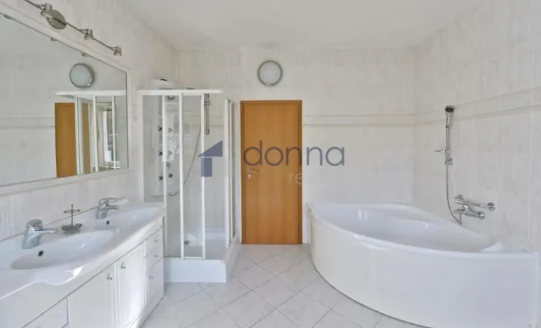 Pronájem kanceláře, Praha, Nový Zlíchov, 839 m2