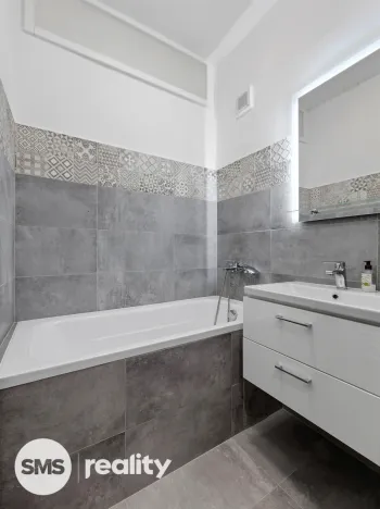 Pronájem bytu 2+1, Jihlava, Polní, 64 m2