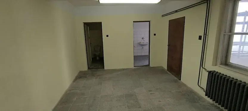 Pronájem skladu, Cheb, Dyleňská, 550 m2