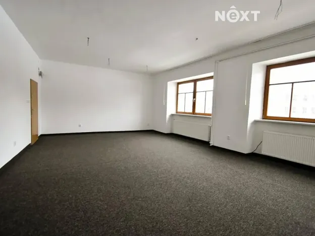 Pronájem kanceláře, Vyškov, Masarykovo náměstí, 96 m2