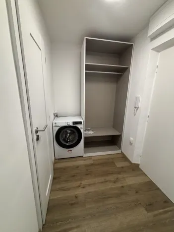 Pronájem bytu 1+kk, Pardubice, Palackého třída, 31 m2