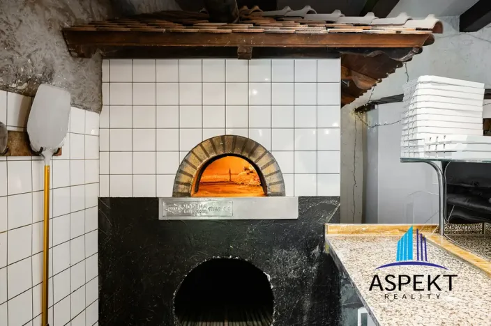 Pronájem restaurace, Praha - Bubeneč, Šmeralova, 114 m2