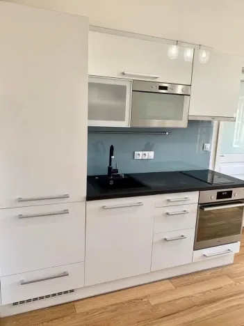 Pronájem bytu 2+kk, Praha - Smíchov, Elišky Peškové, 50 m2