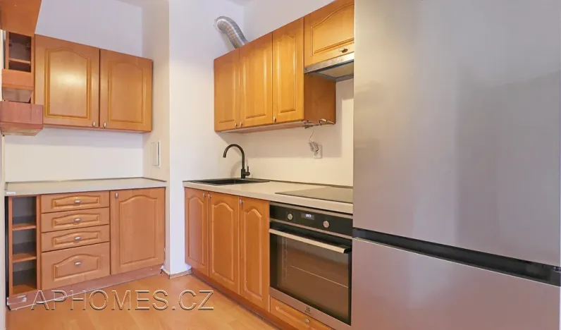 Pronájem bytu 2+kk, Praha - Řepy, Skuteckého, 52 m2