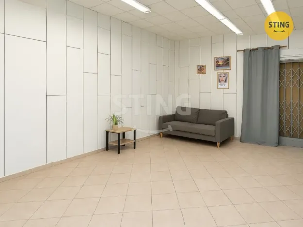 Pronájem obchodního prostoru, Jablunkov, Mariánské náměstí, 40 m2