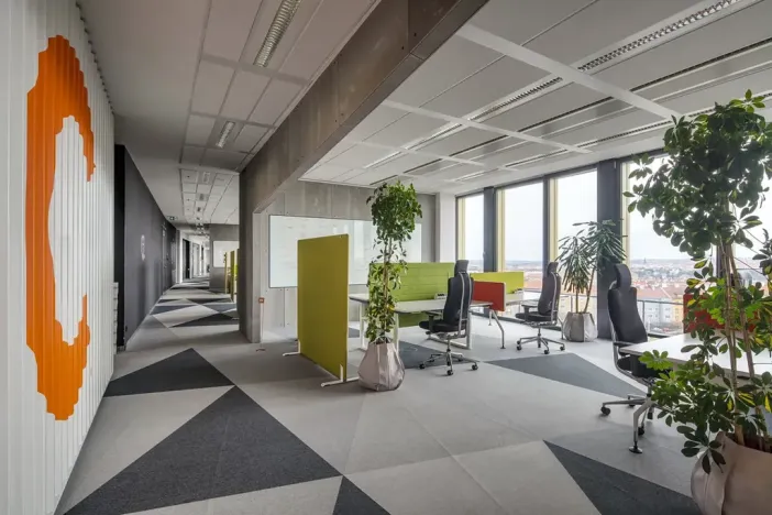 Pronájem kanceláře, Praha - Nusle, Pikrtova, 2020 m2