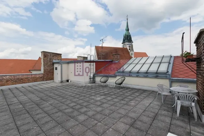 Pronájem bytu 2+1, Jindřichův Hradec, Komenského, 70 m2