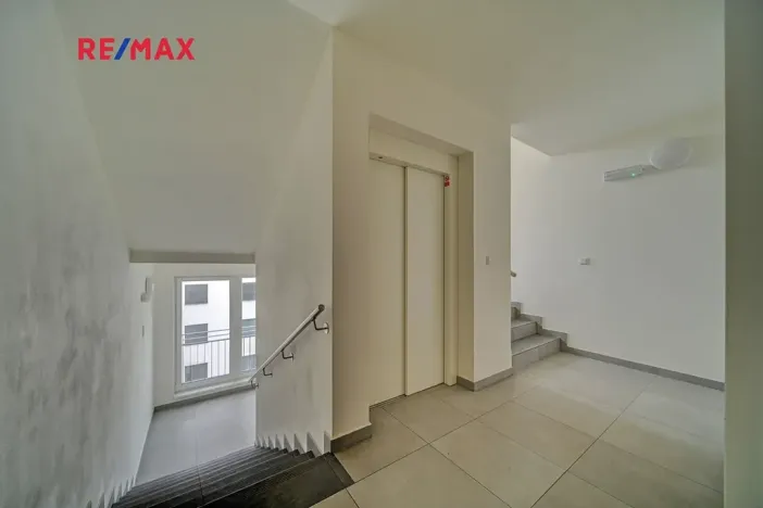 Pronájem bytu 3+kk, Nymburk, V Kolonii, 68 m2