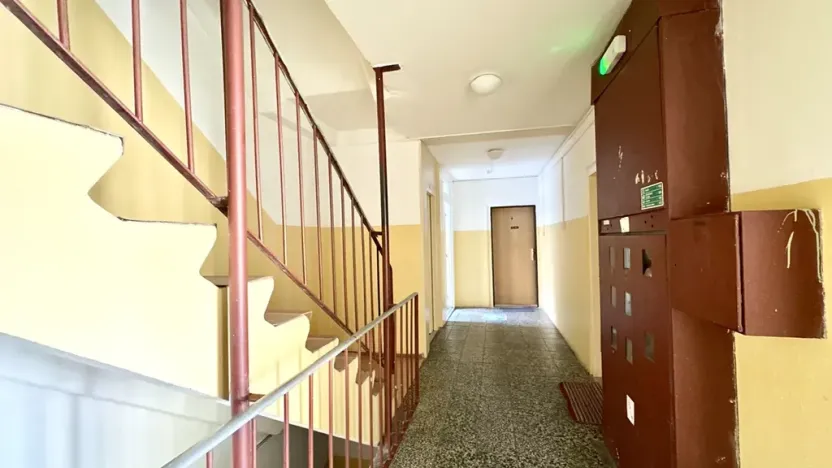 Pronájem bytu 1+1, Praha - Černý Most, Bratří Venclíků, 35 m2