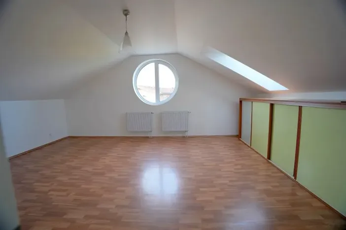 Prodej bytu 3+1, Dolní Břežany, Dělnická, 134 m2