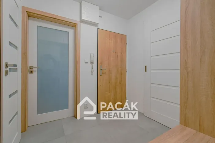 Prodej bytu 2+1, Hlubočky, Gagarinova, 57 m2