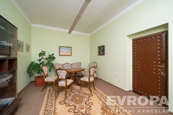 Prodej rodinného domu, Hořice, náměstí Jiřího z Poděbrad, 330 m2