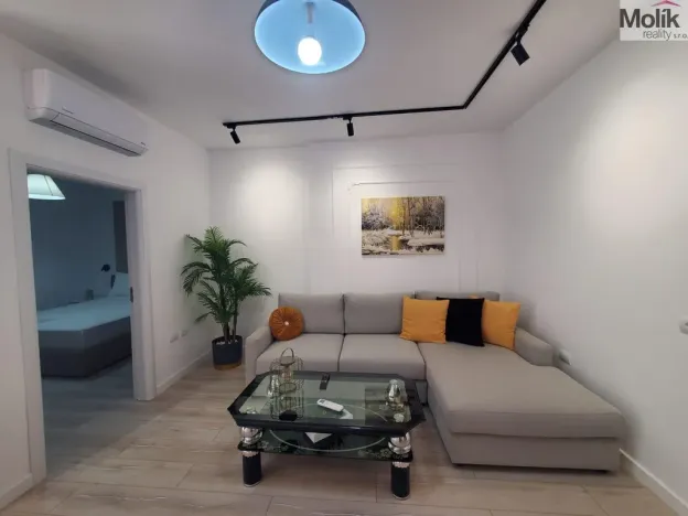 Prodej bytu 2+kk, Drač, 63 m2