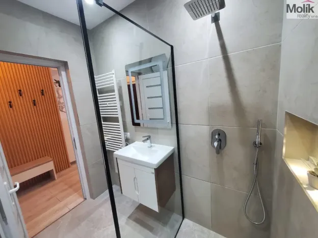 Prodej bytu 2+kk, Drač, 63 m2