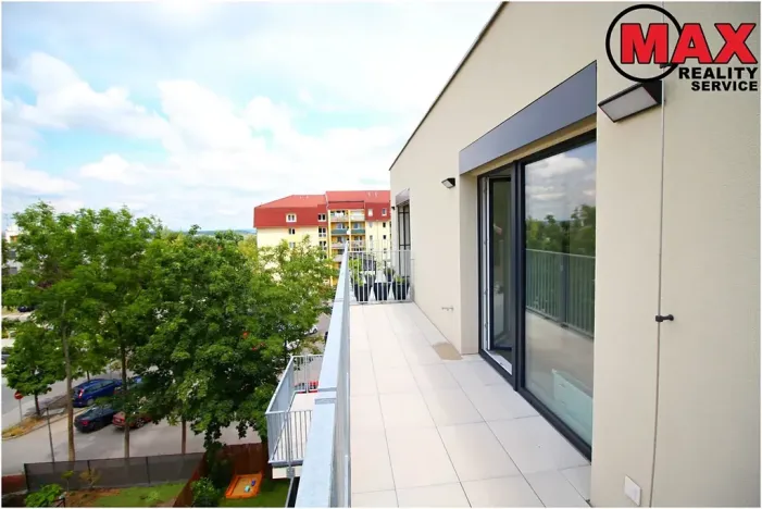 Pronájem bytu 1+kk, Odolena Voda, Pod Sokolákem, 33 m2