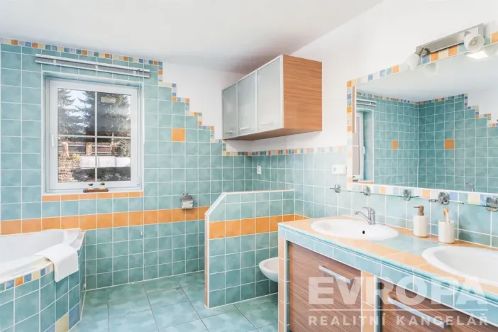 Prodej rodinného domu, Dolní Lánov, 140 m2