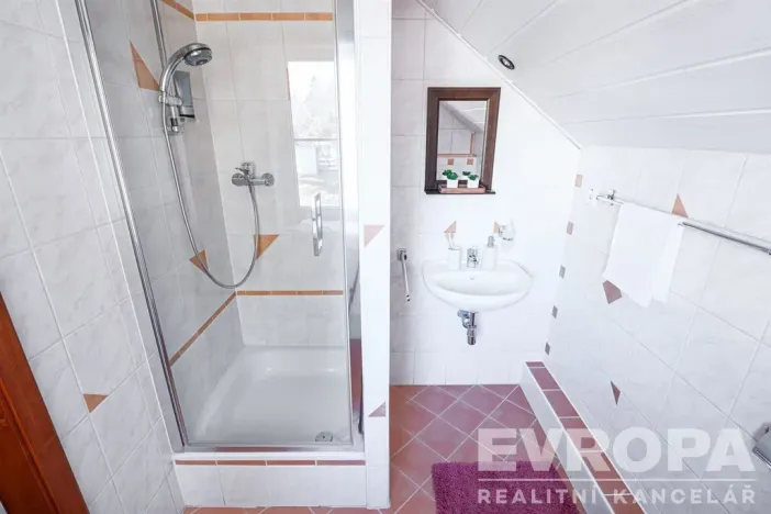 Prodej rodinného domu, Dolní Lánov, 140 m2