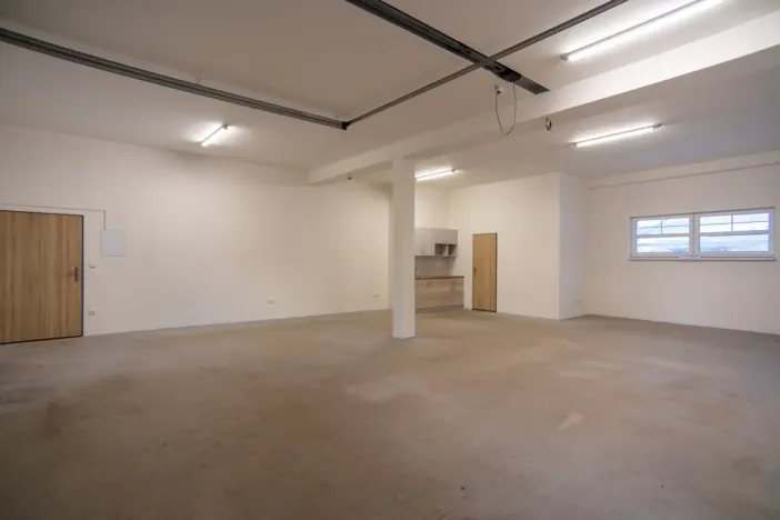 Pronájem skladu, Trutnov - Bojiště, Svojšova, 95 m2