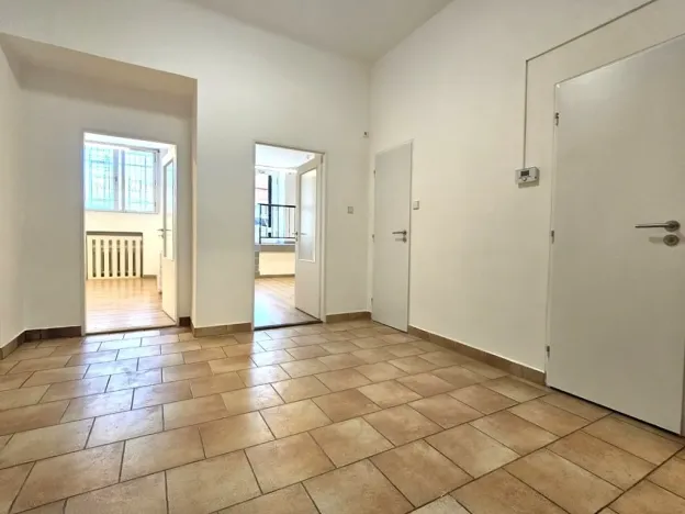 Pronájem obchodního prostoru, Praha, Pod Nuselskými schody, 105 m2