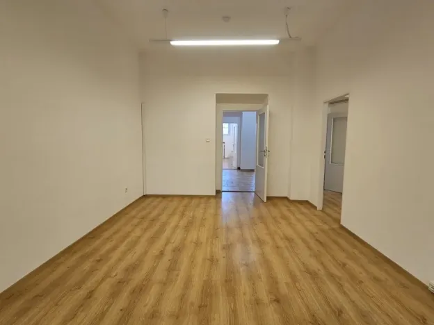 Pronájem obchodního prostoru, Praha, Pod Nuselskými schody, 105 m2