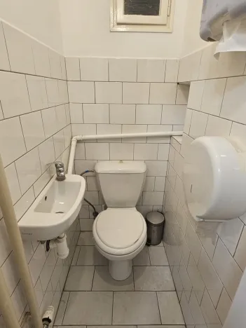Pronájem obchodního prostoru, Praha, Pod Nuselskými schody, 105 m2