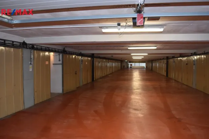 Pronájem garáže, Olomouc, Heyrovského, 14 m2