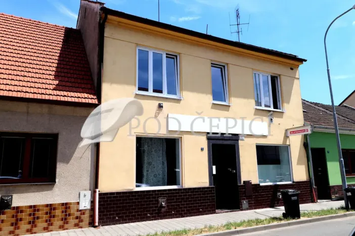 Pronájem kanceláře, Brno - Židenice, Stejskalova, 73 m2