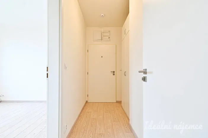 Pronájem bytu 1+kk, Brno, Markůvky, 25 m2