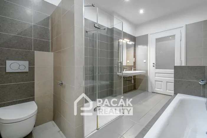 Prodej bytu 3+1, Přerov, Sušilova, 95 m2