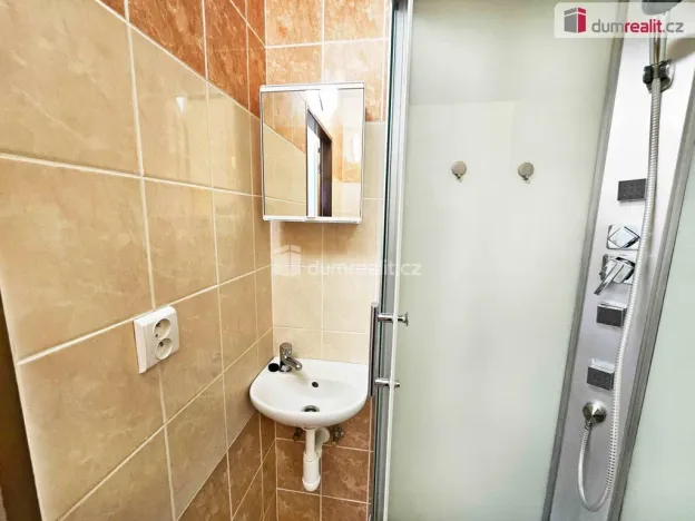 Pronájem bytu 1+1, Verneřice, Příbramská, 35 m2