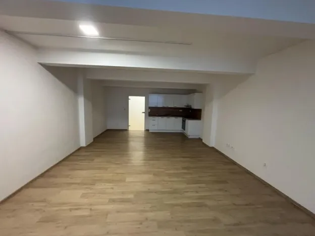 Pronájem bytu 1+kk, Kralupy nad Vltavou, Náměstí G. Karse, 50 m2