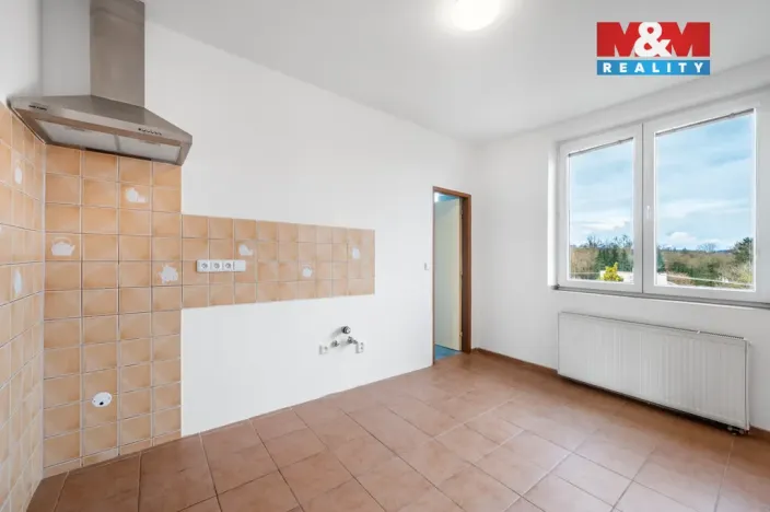 Prodej bytu 3+1, Srby, 72 m2