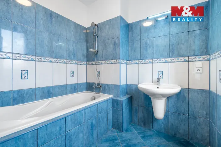 Prodej bytu 3+1, Srby, 72 m2