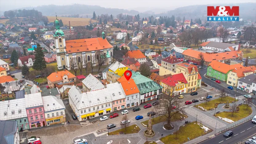 Prodej rodinného domu, Šluknov, nám. Míru, 258 m2