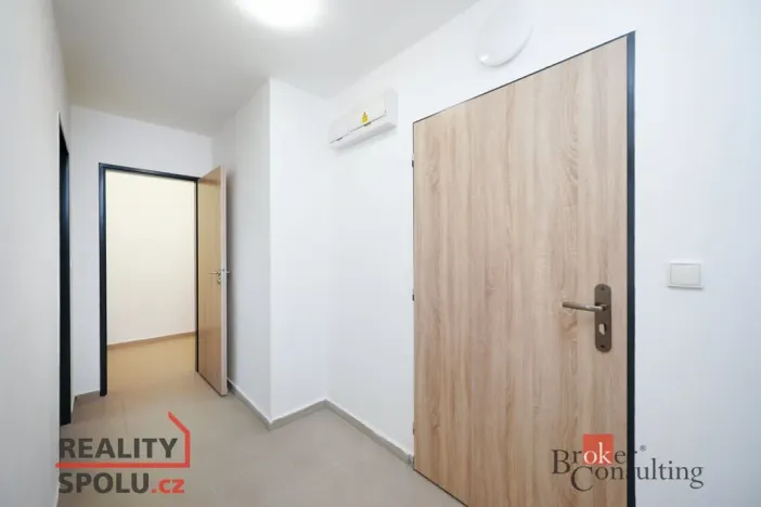 Pronájem bytu 2+kk, Mlékojedy, 51 m2