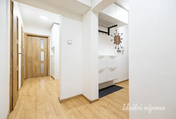 Pronájem bytu 2+1, Praha - Kobylisy, Paláskova, 55 m2