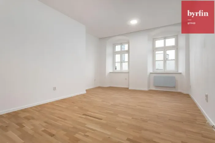 Pronájem bytu 3+kk, Opava, Dolní náměstí, 100 m2